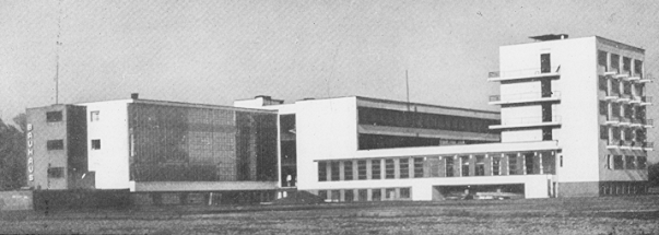 Bauhaus skolen - Dessau - modernismen - Walter Gropius - Mies van der Rohe - Tyskland